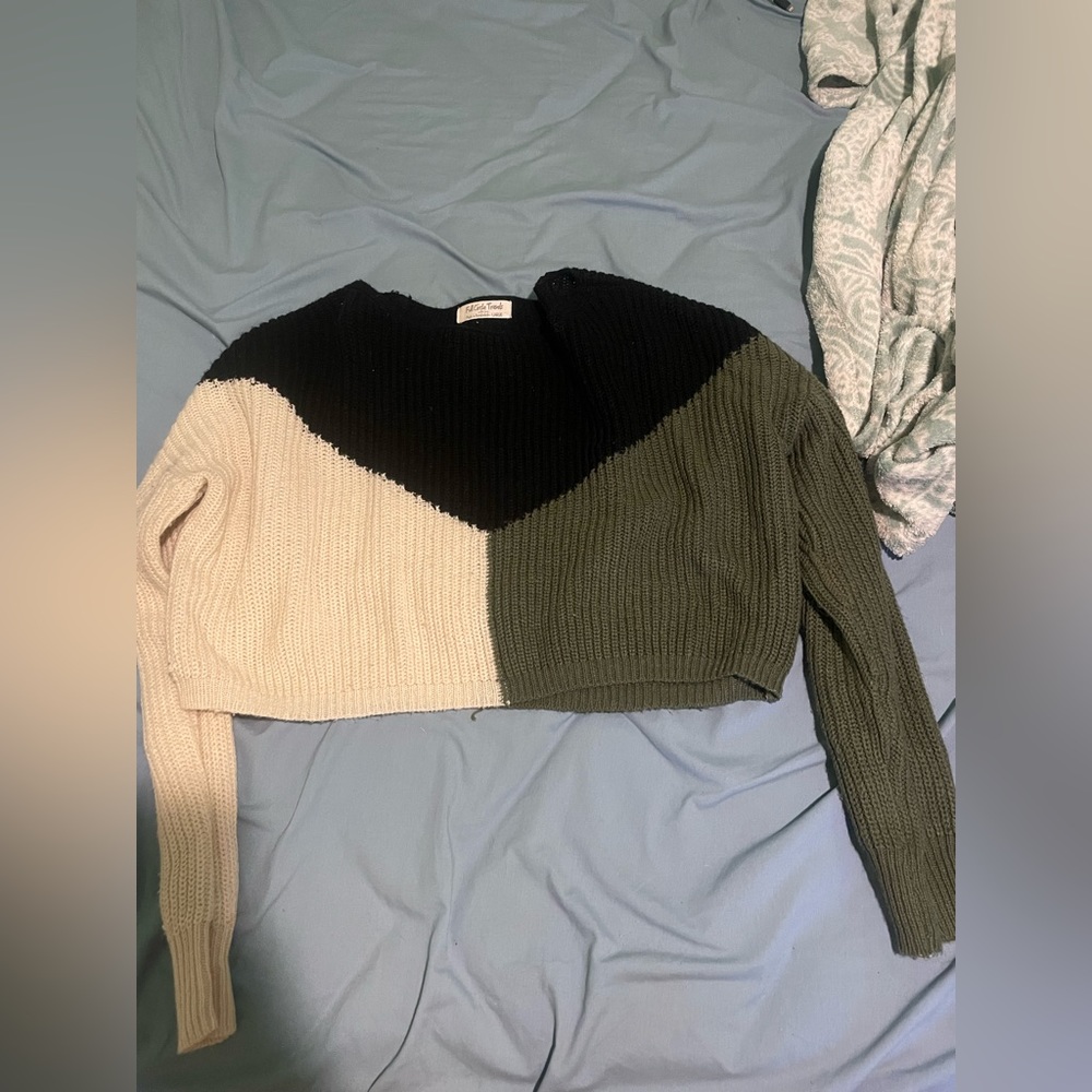 Cropped sweater